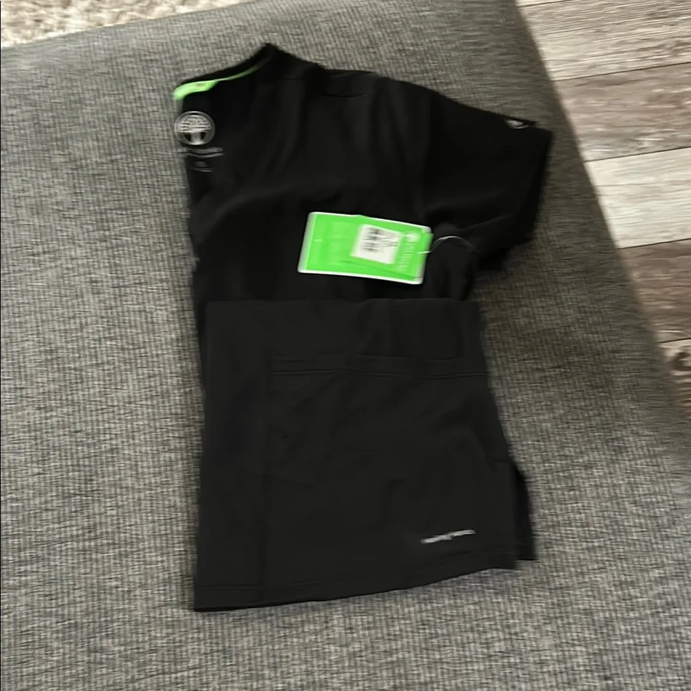 Healing Hands Black Scrub Set - Picture 10 of 10